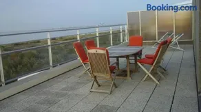 Penthouse Poseidon - Image 4