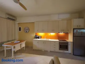 Beautiful apartment near the beach - Image 4