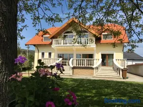 Csók Apartmanház - Image 2