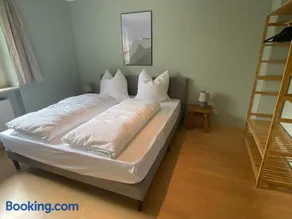 Modern eingerichtete Wohnung mit 2 Schlafzimmern - Image 4