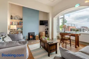 5 Bed in Studland oc-wy365 - Image 1