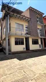 Hospedaje Casa Miraflores - Image 2