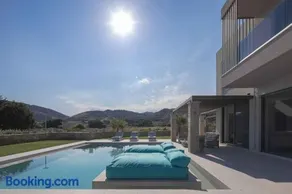 Atriora Luxury Villa - Private Pool & 150m to sea! - Image 2