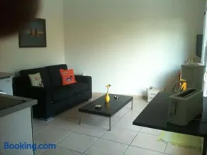 Les cigales des prés Studio - Image 1