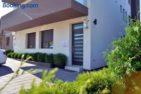 Lotos Rooms Nis Free Parking - Image 1