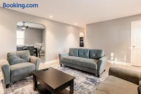 3 Bedroom home near DC - Image 2