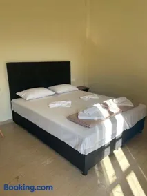 Exclusive Alexandra Apartments - Image 4