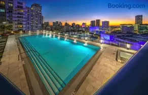Breezy Stays Luxury Residences - near Kaseya Center - Image 3