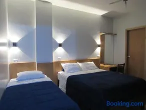 New Comercial Palace Hotel - Image 1
