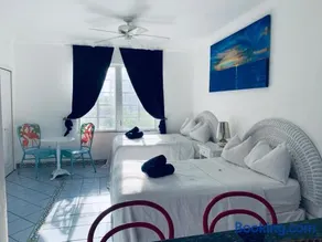 Beachfront Ocean Dr white sand paradise SoBe 311 - Image 4