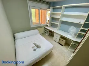 Habitación privada baño compartido - Image 3