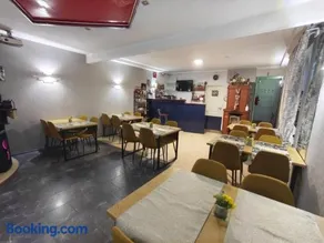Hotel Veagles - Image 2