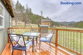 Rustic getaway in the woods - Image 3