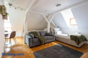 75m2 - 7 Guests - AC - 3 Rooms - Near Station - Image 1