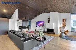 Seaside Villa - 6 Bedrooms HG OOOO6077 - Image 2