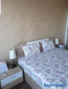 Sunshine Apartment - Image 3