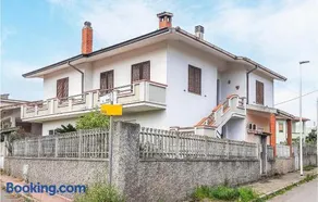 Nice Apartment In Villaurbana With Wifi - Image 3