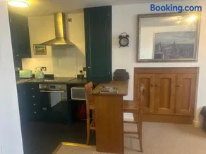 Flat G, 8 Castle Street - Image 4
