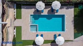 Nancy's budget villa with pool & Jacuzzi by "elite" - Image 2