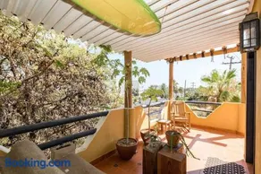 Authentic Loft Retreat Steps from Beach & Culture - Image 1