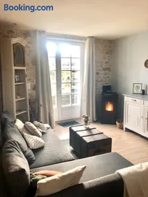 Cottage et jardin au calme pour soirées estivales - Image 2