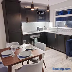 Crow's Nest Glandore - 4 - Self Catering - Image 1