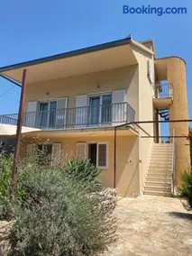 Someplace Apartments - Image 3