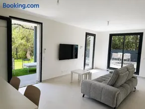 Alando Blue - Image 3