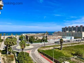 Blue Beach Apartment+Oceanview+Private Parking - Image 3