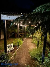 The Wombat Cottage - Image 2
