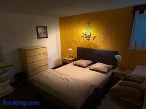 Champfer Garden Apartment - Image 1