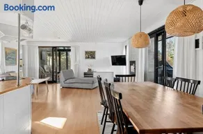 Holiday Home For 2 Families By The Water - Image 3