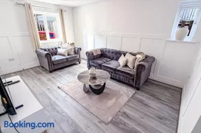 Mansfield 5 Persons 3 Bed with Private Parking - Image 5