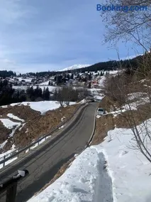 Charlie & Alaska Apartments by Quokka 360 - Cozy Mountain Stay Near the Carì Ski Slopes - Image 4