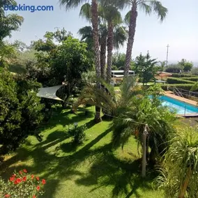 Voll ausgestattete Villa mit privatem Pool, Garten und Terrasse | Gartenblick | Ideal für Homeoffice - Image 1
