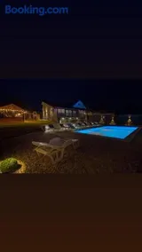 Natura Lux Holiday House with Pool and Jacuzzi - Image 2