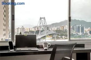 Magnífico "QUARTO" Privativo em Apto, com Vista Espetacular - Image 2
