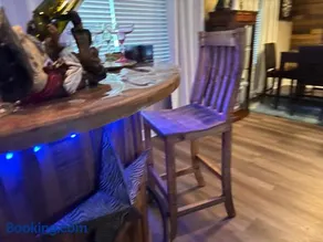 Arlington FOMO HOME - Image 5