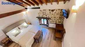 Hotel y Casa Rural El Retiro del Oso - Image 5