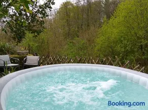 Les Glycines Gîtes - La Roche gîte - shared solar heated pool - garden spa - fenced garden for dogs - Image 4