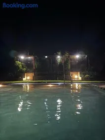 Farm with villa and pool - Image 2