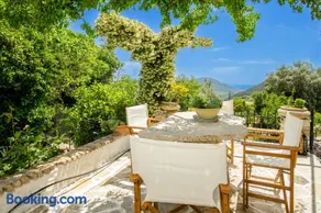 Traditional family villa southern lefkada - Image 1