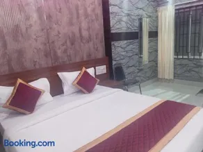 Hotel New Chalukya G K V - Near Talguppa Railway Station - Image 3