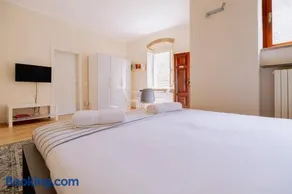 Suite Ginevra, super centrale con colazione inclusa - Image 3