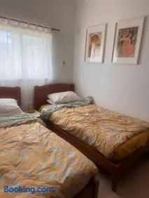 A self catering guest cottage in Lagoa - Image 3