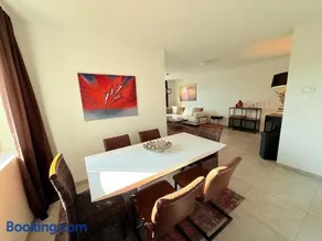 House with garden, fireplace and hot tub - Image 2