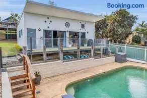 Cabin Getaway in Tathra - Image 1