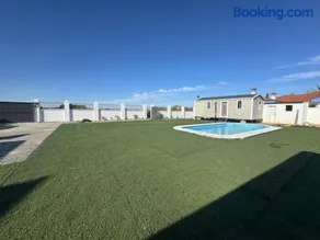 Coral Bungalow - Image 3