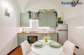 Evergreen House - Image 2