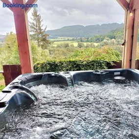Crossways Cottage & hot tub - Symonds Yat - Image 4